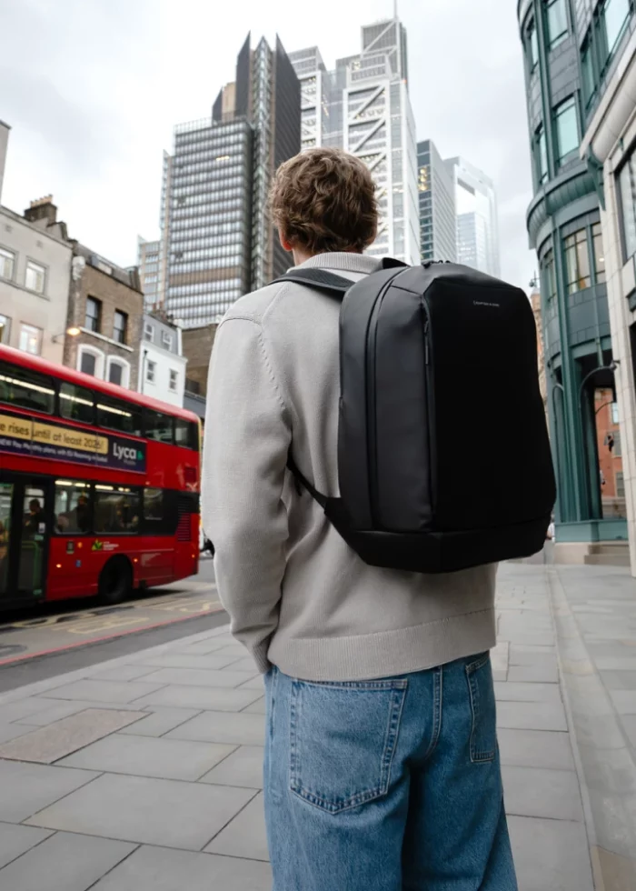 kaptn_n_son_customer_slider_background-alt